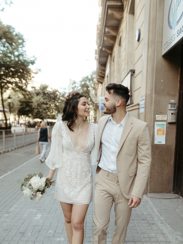 Núvies de ciutat - Romantic bride in Barcelona